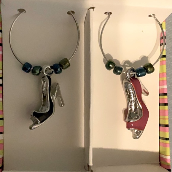 High Heel Wine Charms - Picture 2 of 4